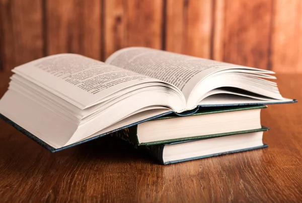 Bücherstapel — Stockfoto