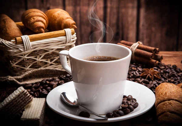 Caffè natura morta con tazza di caffè — Foto Stock