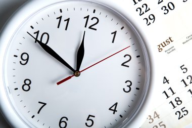 clockface ile bir takvim yaprağı