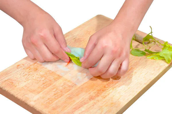 insan eli ile sebze böreği pişirme closeup ve