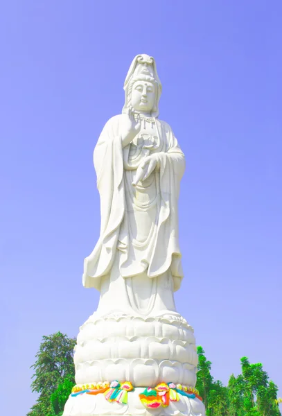 Kuan Yin 'in Buda' nın Çin sanatı resmi