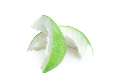 Pomelo meyvesi (Tayland Siyam yakutu pomelo) beyaz arkaplanda izole edilir.