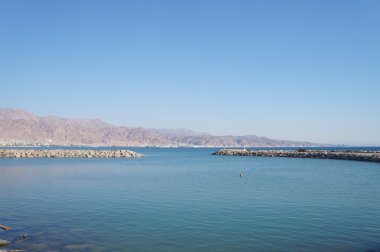 Eilat Körfezi ve Akabe görüntüleyin