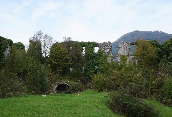 Ruins of Soteska castle, Slovenia — Stock Photo, Image