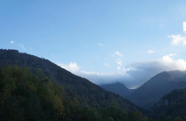 Alpine cloudscape in Triglav  park — Stock Photo, Image