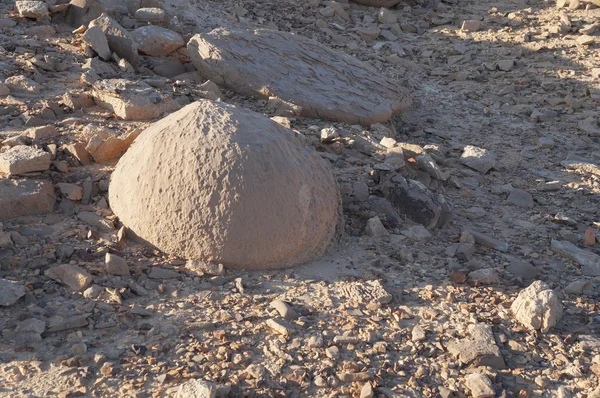 Rocce sferiche nella riserva di Nahal Keidar — Foto Stock