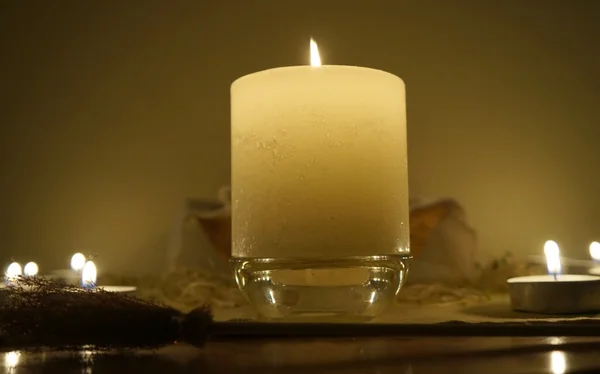 Velas no altar — Fotografia de Stock