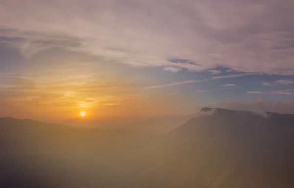 Colorful sunset on top of thailand mountain — Stock Photo, Image