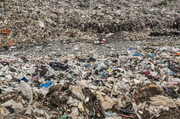 Pile of domestic garbage in landfill — Stock Photo, Image