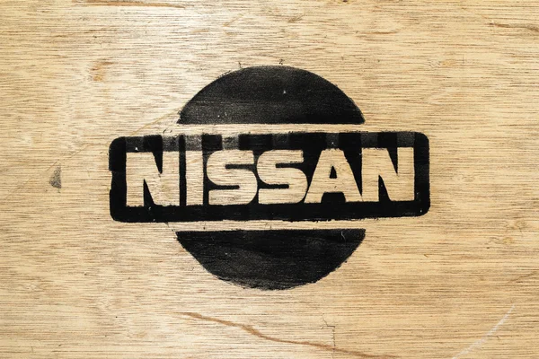 Thailand - Sep 10, 2014: Nissan logo of crates wood in warehouse — Stock Photo, Image