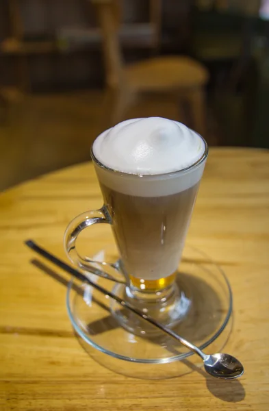 Tasse Kaffee im Coffeeshop Vintage Farbe — Stockfoto