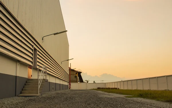 Brandschutztüren der Lagerhalle — Stockfoto