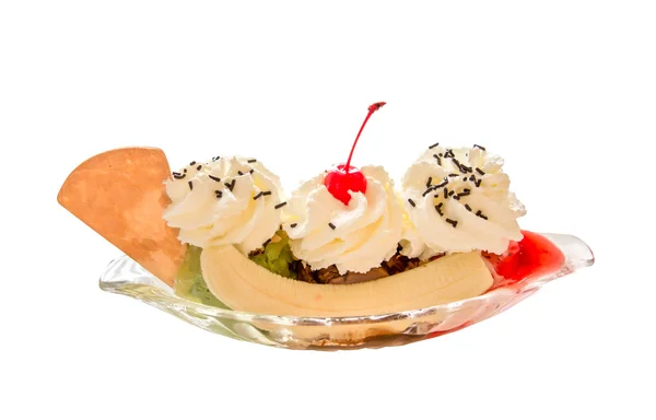 딸기와 휘 핑된 크림 아이스크림 — 스톡 사진