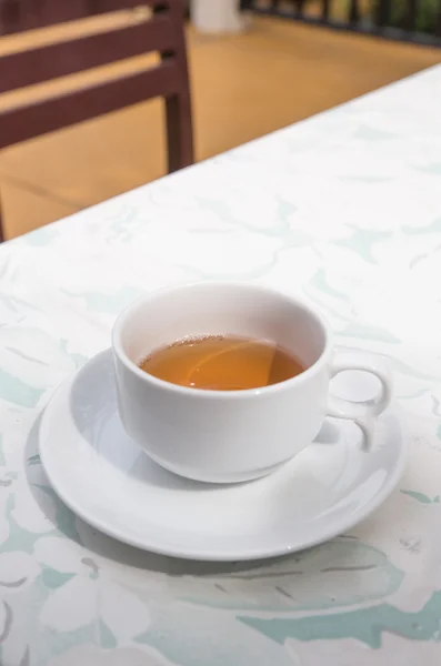 Xícara de chá no café — Fotografia de Stock