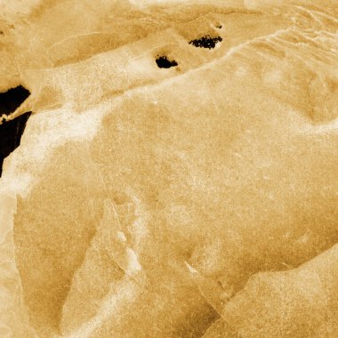 Beyaz kağıt arka planda renkli mürekkep ve suluboya doku. Gradyan boya darbeleri ve kalsiyum kaybı etkisi. El boyaması gouache soyut görüntü. Tuvali dağıt..