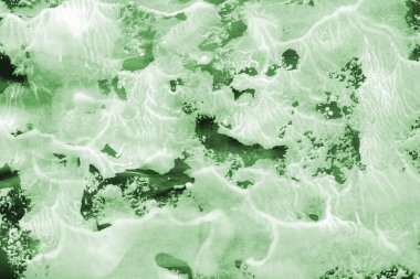 Beyaz kağıt arka planda renkli mürekkep ve suluboya doku. Gradyan boya darbeleri ve kalsiyum kaybı etkisi. El boyaması gouache soyut görüntü. Tuvali dağıt..