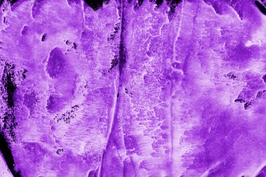 Beyaz kağıt arka planda renkli mürekkep ve suluboya doku. Gradyan boya darbeleri ve kalsiyum kaybı etkisi. El boyaması gouache soyut görüntü. Tuvali dağıt..