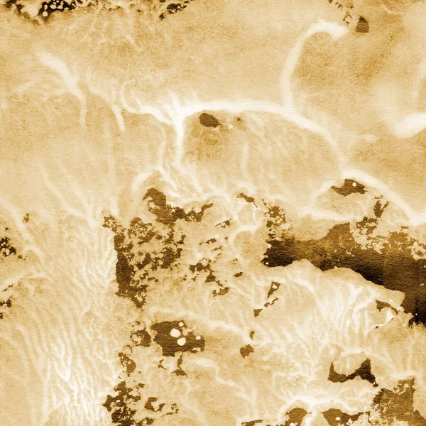 Beyaz kağıt arka planda renkli mürekkep ve suluboya doku. Gradyan boya darbeleri ve kalsiyum kaybı etkisi. El boyaması gouache soyut görüntü. Tuvali dağıt..