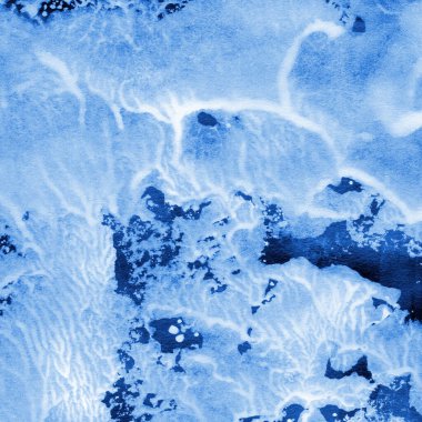 Beyaz kağıt arka planda renkli mürekkep ve suluboya doku. Gradyan boya darbeleri ve kalsiyum kaybı etkisi. El boyaması gouache soyut görüntü. Tuvali dağıt..