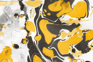 Beyaz suluboya arka planda renkli mermer mürekkep kağıdı dokusu. Kaotik soyut organik tasarım. Banyo bombası dalgaları.