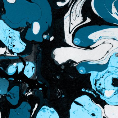 Beyaz suluboya arka planda renkli mermer mürekkep kağıdı dokusu. Kaotik soyut organik tasarım. Banyo bombası dalgaları.