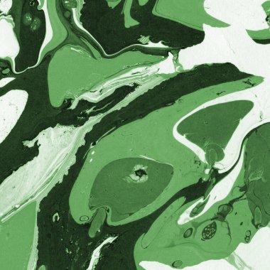 Beyaz suluboya arka planda renkli mermer mürekkep kağıdı dokusu. Kaotik soyut organik tasarım. Banyo bombası dalgaları.