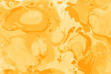 Beyaz suluboya arka planda renkli mermer mürekkep kağıdı dokusu. Kaotik soyut organik tasarım. Banyo bombası dalgaları.