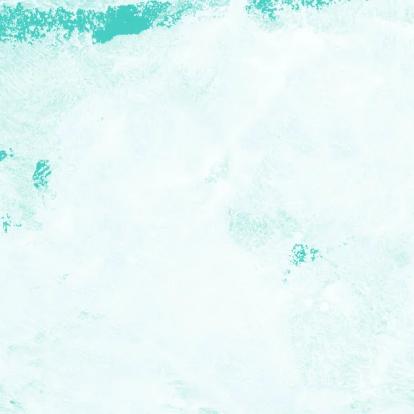 Beyaz kağıt arka planda renkli mürekkep ve suluboya doku. Gradyan boya darbeleri ve kalsiyum kaybı etkisi. El boyaması gouache soyut görüntü. Tuvali dağıt..