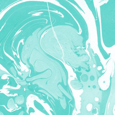 Beyaz suluboya arka planda renkli mermer mürekkep kağıdı dokusu. Kaotik soyut organik tasarım. Banyo bombası dalgaları.