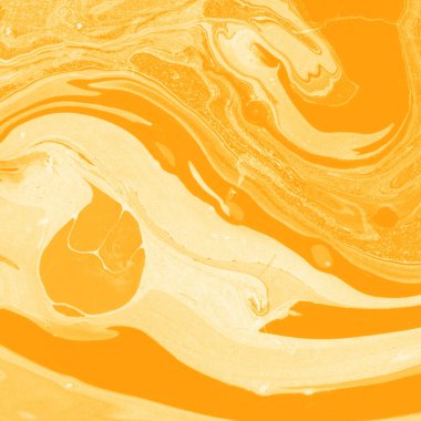 Beyaz suluboya arka planda renkli mermer mürekkep kağıdı dokusu. Kaotik soyut organik tasarım. Banyo bombası dalgaları.