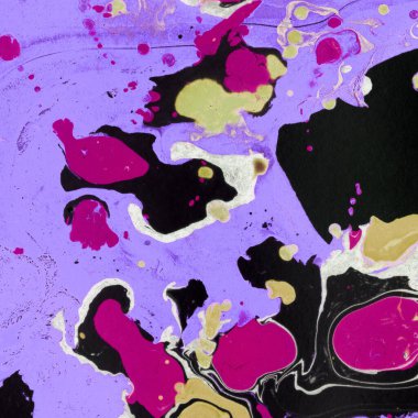 Beyaz suluboya arka planda renkli mermer mürekkep kağıdı dokusu. Kaotik soyut organik tasarım. Banyo bombası dalgaları.