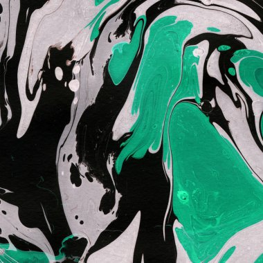 Beyaz suluboya arka planda renkli mermer mürekkep kağıdı dokusu. Kaotik soyut organik tasarım. Banyo bombası dalgaları.