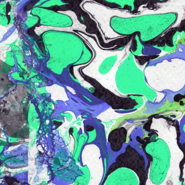 Beyaz suluboya arka planda renkli mermer mürekkep kağıdı dokusu. Kaotik soyut organik tasarım. Banyo bombası dalgaları.