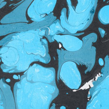 Beyaz suluboya arka planda renkli mermer mürekkep kağıdı dokusu. Kaotik soyut organik tasarım. Banyo bombası dalgaları.