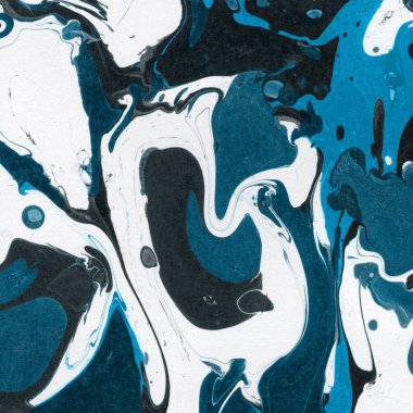 Beyaz suluboya arka planda renkli mermer mürekkep kağıdı dokusu. Kaotik soyut organik tasarım. Banyo bombası dalgaları.