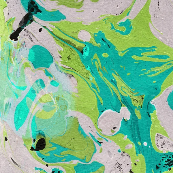 Beyaz suluboya arka planda renkli mermer mürekkep kağıdı dokusu. Kaotik soyut organik tasarım. Banyo bombası dalgaları.