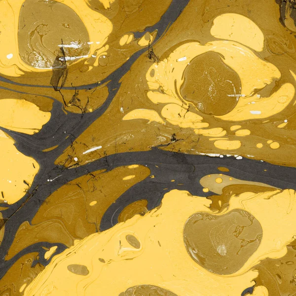 Beyaz suluboya arka planda renkli mermer mürekkep kağıdı dokusu. Kaotik soyut organik tasarım. Banyo bombası dalgaları.