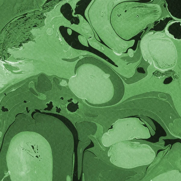 Beyaz suluboya arka planda renkli mermer mürekkep kağıdı dokusu. Kaotik soyut organik tasarım. Banyo bombası dalgaları.