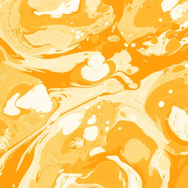 Beyaz suluboya arka planda renkli mermer mürekkep kağıdı dokusu. Kaotik soyut organik tasarım. Banyo bombası dalgaları.