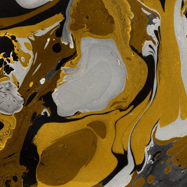 Beyaz suluboya arka planda renkli mermer mürekkep kağıdı dokusu. Kaotik soyut organik tasarım. Banyo bombası dalgaları.