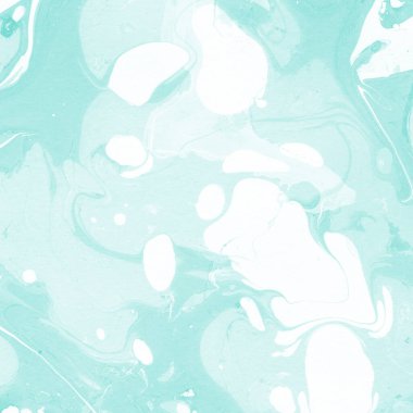 Beyaz suluboya arka planda renkli mermer mürekkep kağıdı dokusu. Kaotik soyut organik tasarım. Banyo bombası dalgaları.