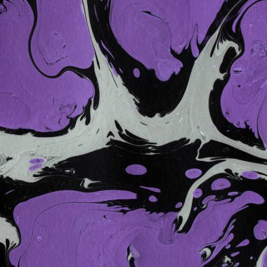 Beyaz suluboya arka planda renkli mermer mürekkep kağıdı dokusu. Kaotik soyut organik tasarım. Banyo bombası dalgaları.