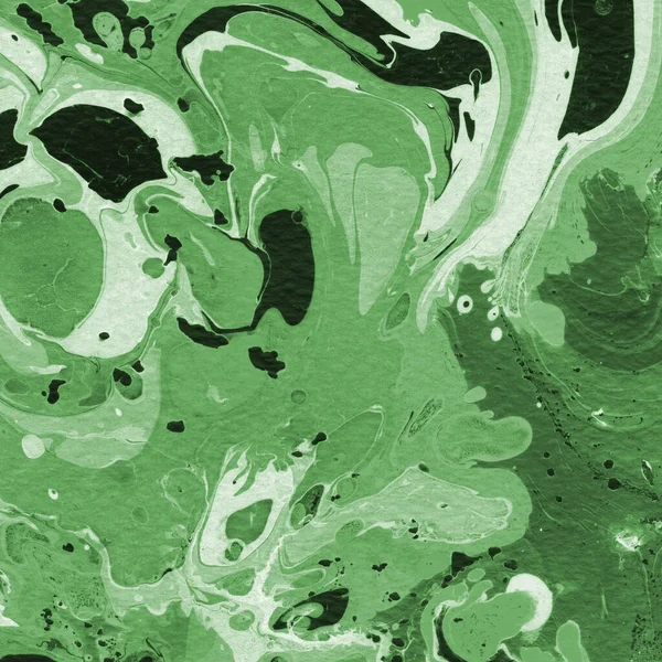 Beyaz suluboya arka planda renkli mermer mürekkep kağıdı dokusu. Kaotik soyut organik tasarım. Banyo bombası dalgaları.