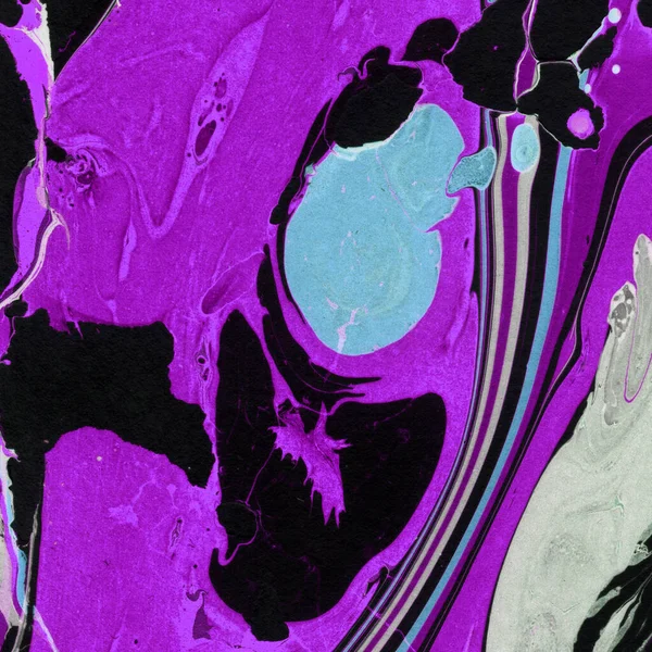 Beyaz suluboya arka planda renkli mermer mürekkep kağıdı dokusu. Kaotik soyut organik tasarım. Banyo bombası dalgaları.