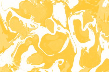 Sarı mermer arkaplan boya sıçrama deseni ile