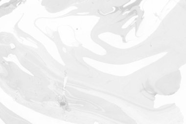 Gümüş rengi gri mermer arka planda boya lekeleri