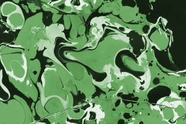 Sulu boya kağıdında yeşil mermer mürekkep dokusu. Mermer taş resim.