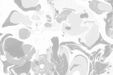 Gümüş rengi gri mermer arka planda boya lekeleri