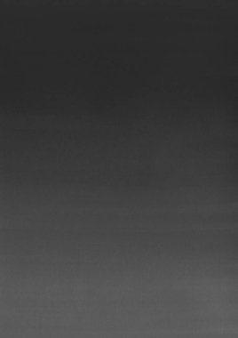 Gerçekçi kağıt dokusuna sahip siyah suluboya arkaplan.