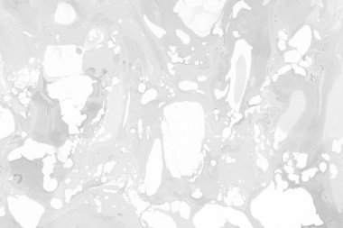 Gümüş rengi gri mermer arka planda boya lekeleri